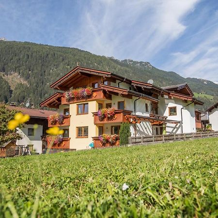 Ferienwohnung Haus Rosmarie Neustift im Stubaital Exterior foto