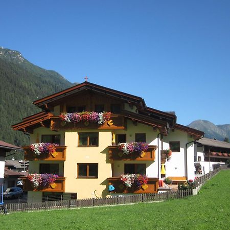 Ferienwohnung Haus Rosmarie Neustift im Stubaital Exterior foto