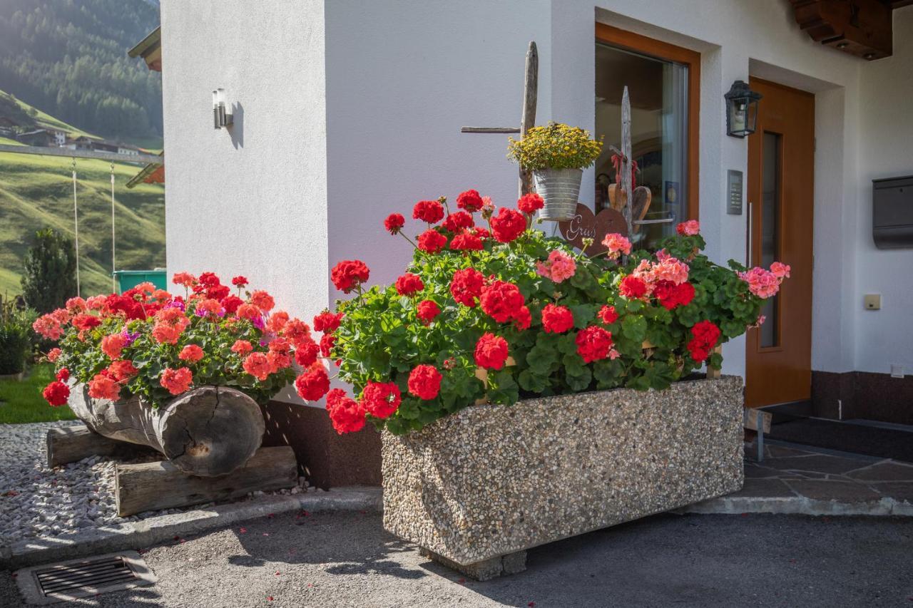 Ferienwohnung Haus Rosmarie Neustift im Stubaital Exterior foto