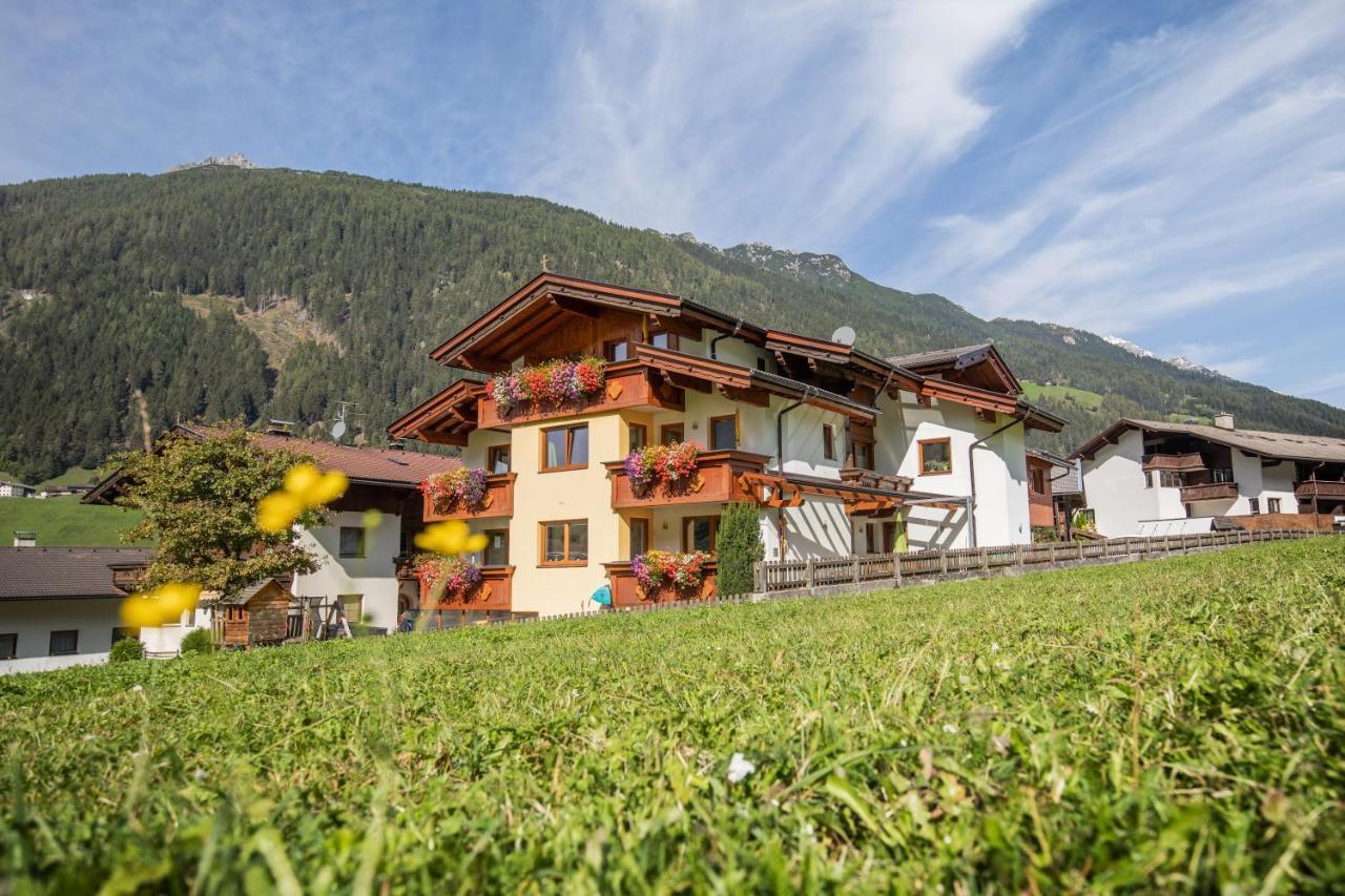 Ferienwohnung Haus Rosmarie Neustift im Stubaital Exterior foto