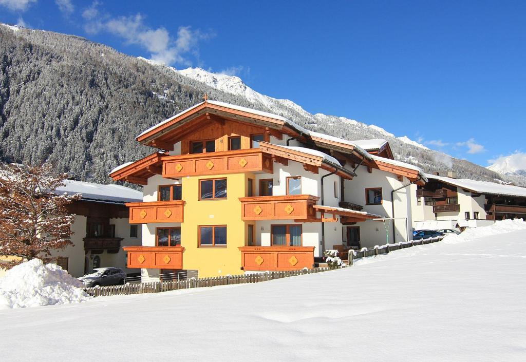 Ferienwohnung Haus Rosmarie Neustift im Stubaital Exterior foto